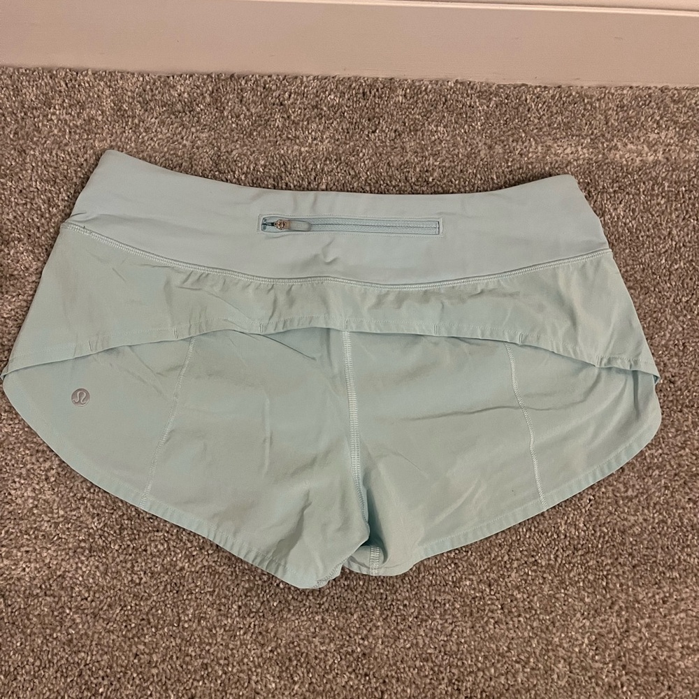 Lululemon, Speed Up Low-Rise Lined Short 2.5", Size 6, Sky Blue